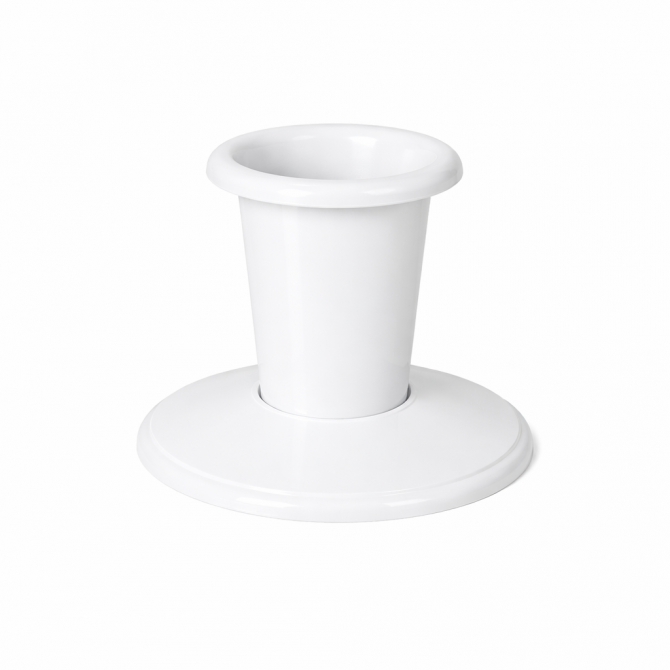 Vāze zemā baltā krāsā 